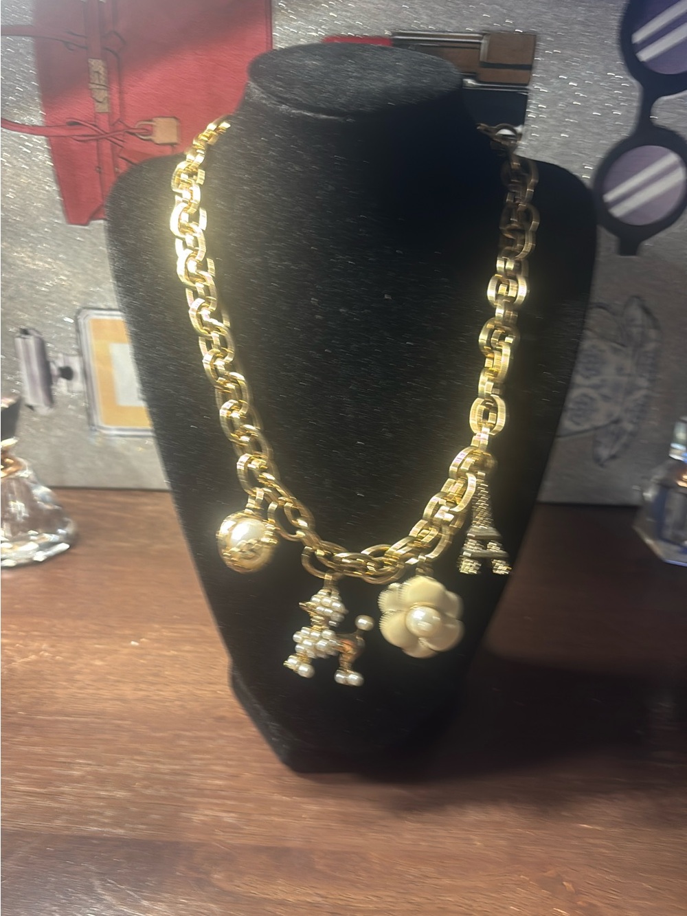 19” Gold Chunky Charm Bracelet with Cream Flower and Pearl Accents